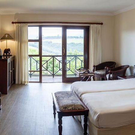 Far Hills Country Hotel Victoria Bay Esterno foto