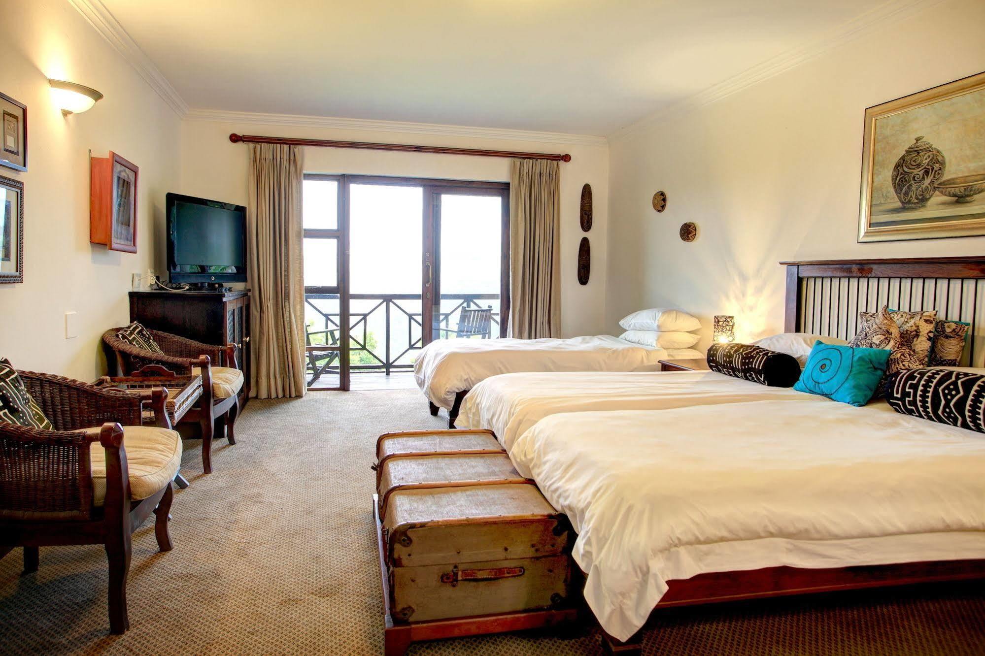 Far Hills Country Hotel Victoria Bay Esterno foto