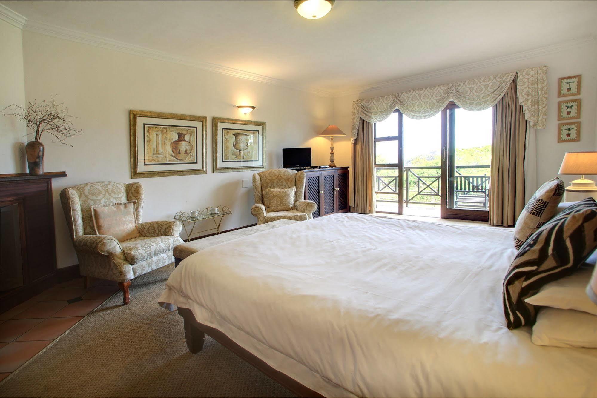 Far Hills Country Hotel Victoria Bay Esterno foto
